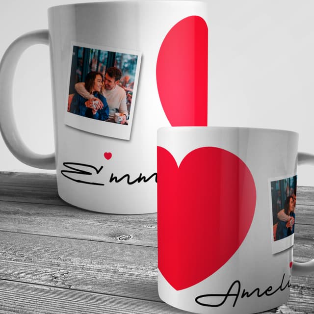 Taza collage con 2 fotos y corazón rojo